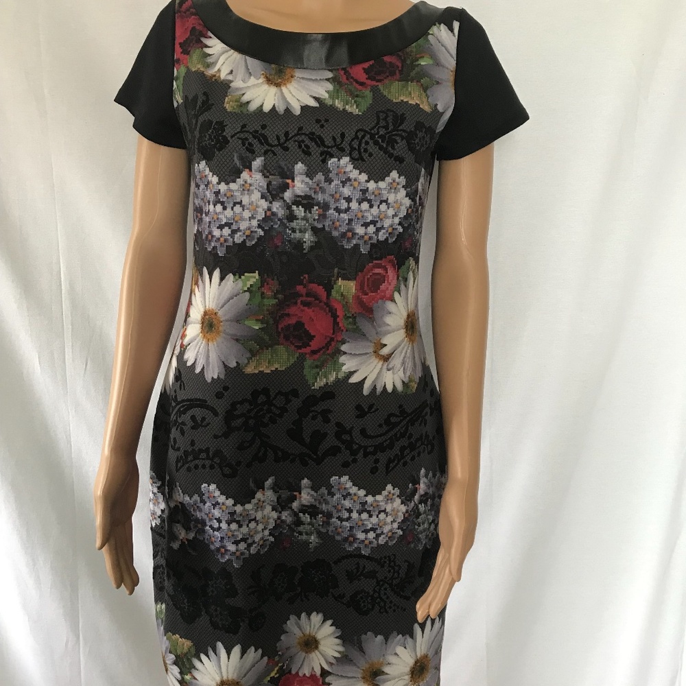 Casual Desigual Dress-Floral MIDI-Size Medium